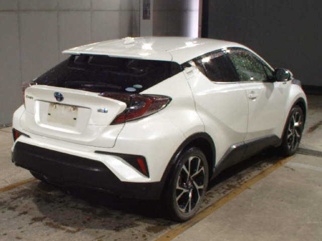 TOYOTA C-HR 2017