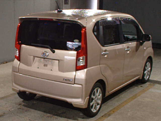 DAIHATSU MOVE 2016