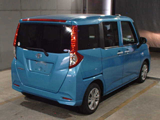 TOYOTA ROOMY 2022