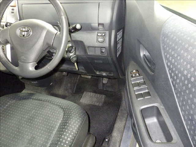 TOYOTA RACTIS 2010