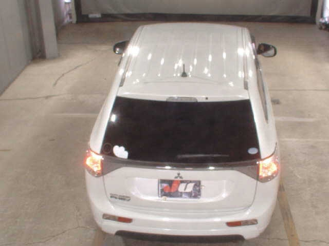 MITSUBISHI OUTLANDER PHEV 2013