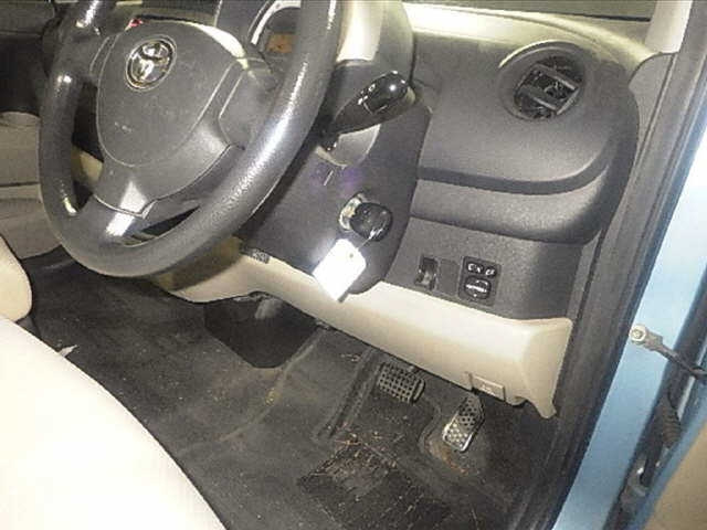 TOYOTA PASSO 2010