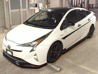 TOYOTA PRIUS 2016