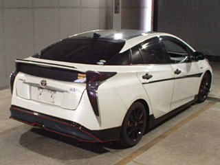 TOYOTA PRIUS 2016