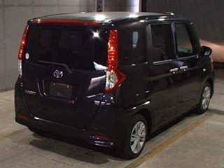 TOYOTA ROOMY 2022