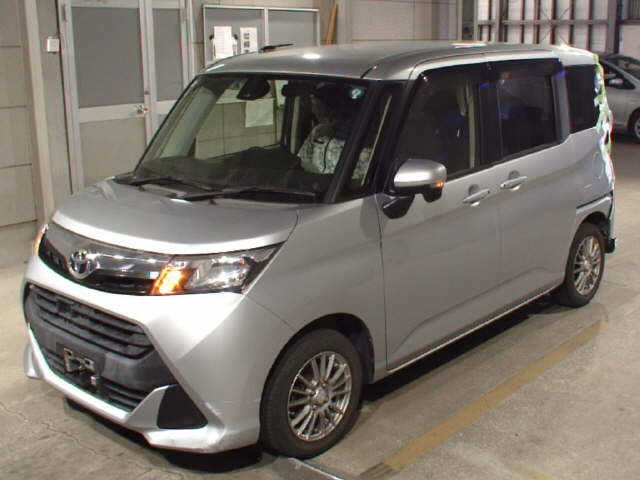TOYOTA TANK 2017