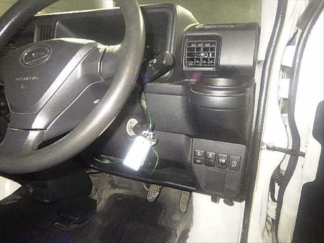 DAIHATSU HIJET VAN 2020
