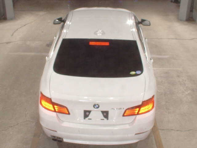 BMW 5 SERIES 2010
