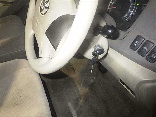 TOYOTA ISIS 2009