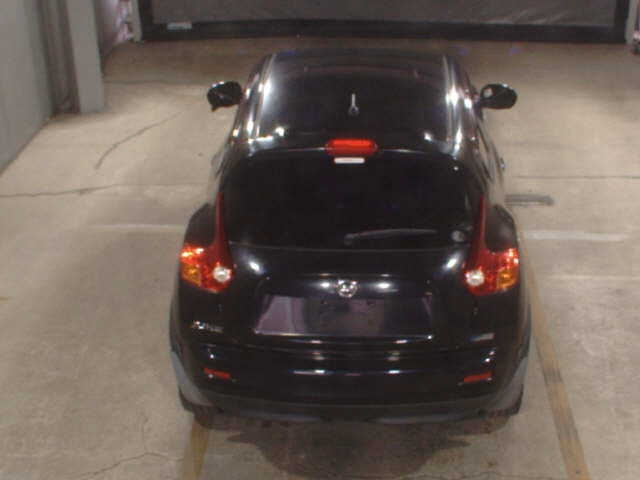 NISSAN JUKE 2010
