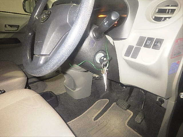 DAIHATSU MIRA E S 2013