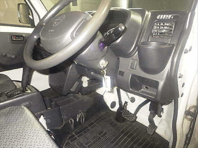 NISSAN CLIPPER TRUCK 2017