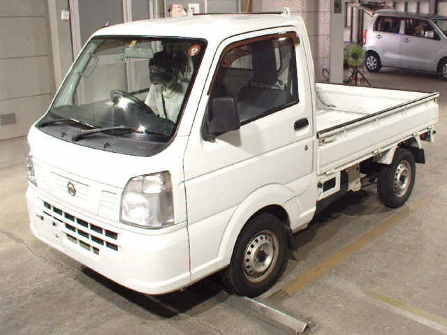 NISSAN CLIPPER TRUCK 2017