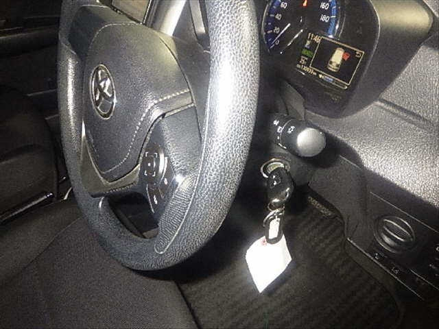 TOYOTA COROLLA FIELDER 2019