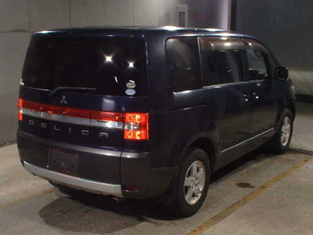 MITSUBISHI DELICA D5 2010