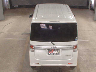 DAIHATSU TANTO 2010