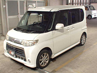 DAIHATSU TANTO 2010