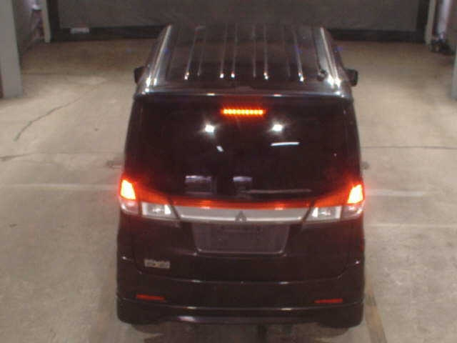 MITSUBISHI DELICA D2 2013