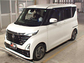 NISSAN ROOX 2024