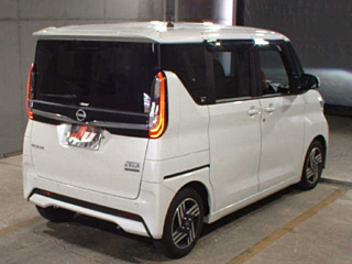 NISSAN ROOX 2024