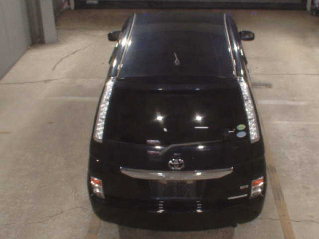 TOYOTA ISIS 2013