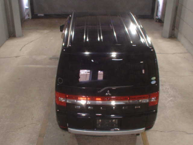 MITSUBISHI DELICA D5 2013