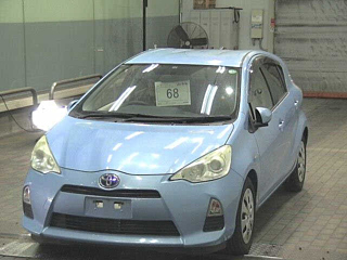 TOYOTA AQUA 2012