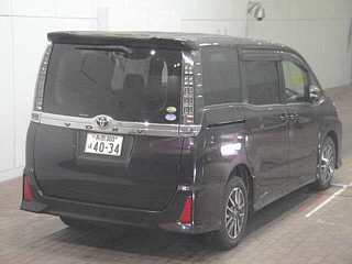 TOYOTA VOXY 2014