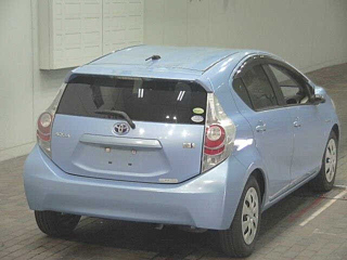 TOYOTA AQUA 2012