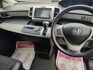 HONDA FREED 2015