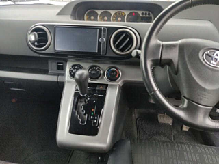 TOYOTA COROLLA RUMION 2010