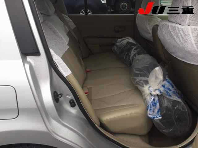 NISSAN TIIDA 2008