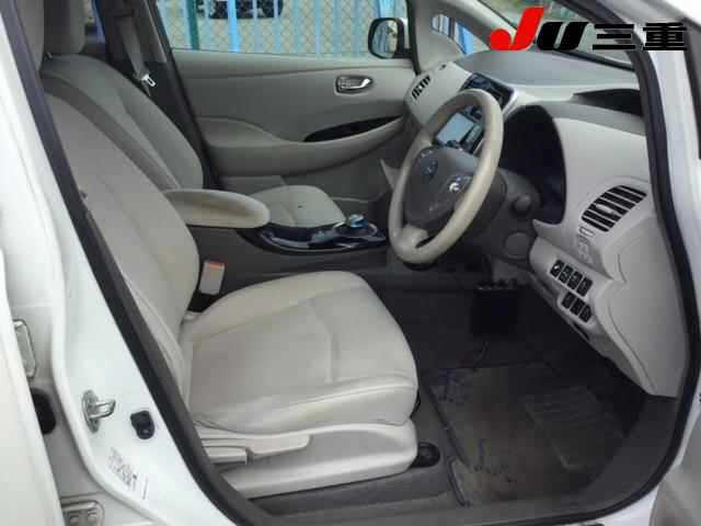 NISSAN LEAF 2013