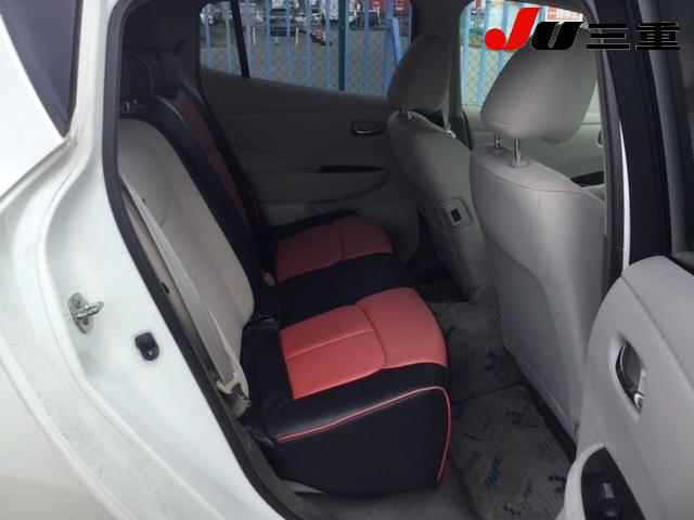 NISSAN LEAF 2013