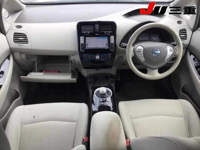 NISSAN LEAF 2013