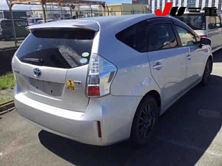TOYOTA PRIUS ALPHA 2014