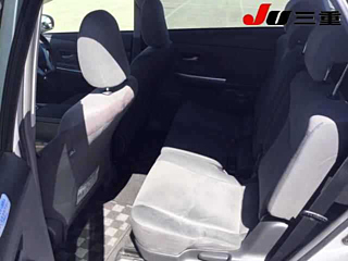 TOYOTA PRIUS ALPHA 2014