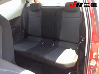 VOLKSWAGEN UP 2014