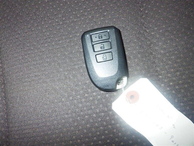 TOYOTA SPADE 2013