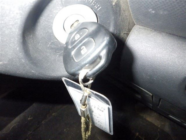 TOYOTA VITZ 2008
