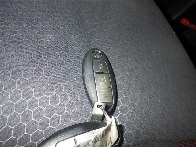 NISSAN JUKE 2013