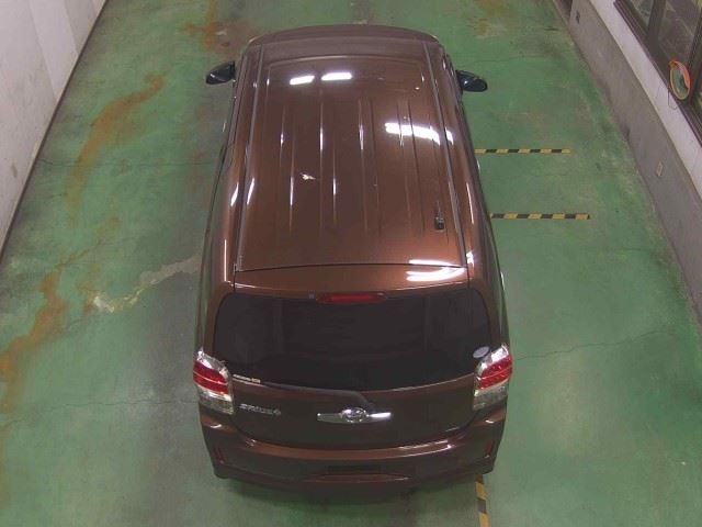 TOYOTA SPADE 2013
