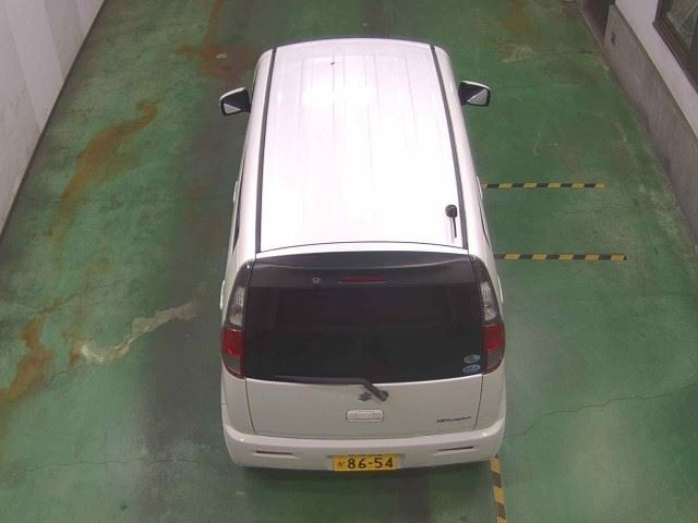 SUZUKI MRWAGON 2011