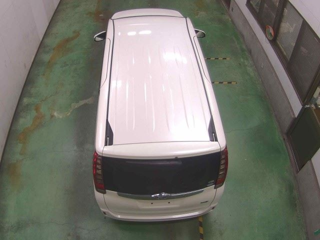 TOYOTA NOAH 2014
