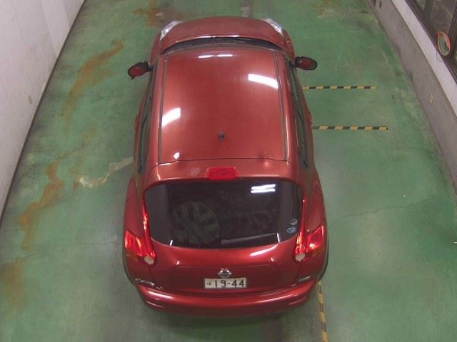 NISSAN JUKE 2011
