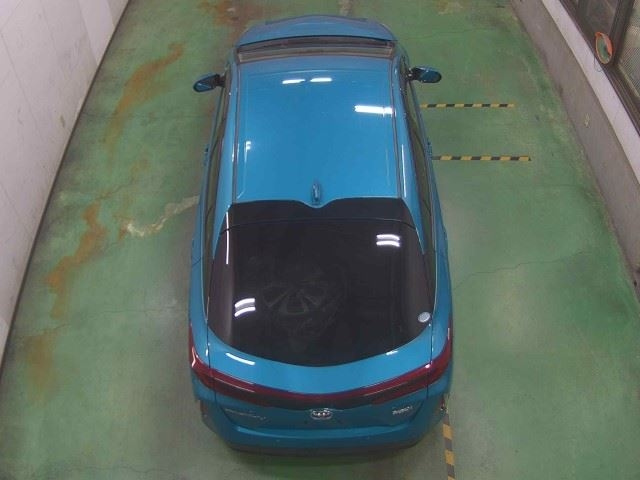 TOYOTA PRIUS PHV 2017