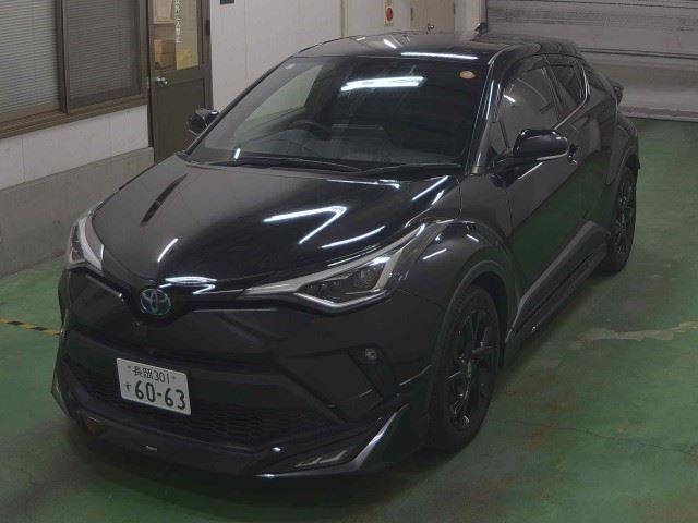 TOYOTA C-HR 2021
