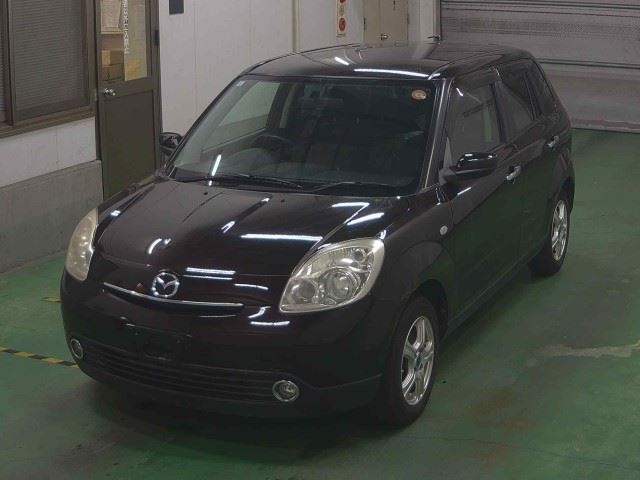 MAZDA VERISA 2011