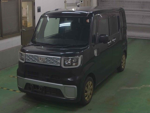 DAIHATSU WAKE 2015