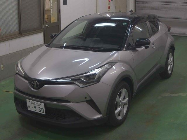 TOYOTA C-HR 2018